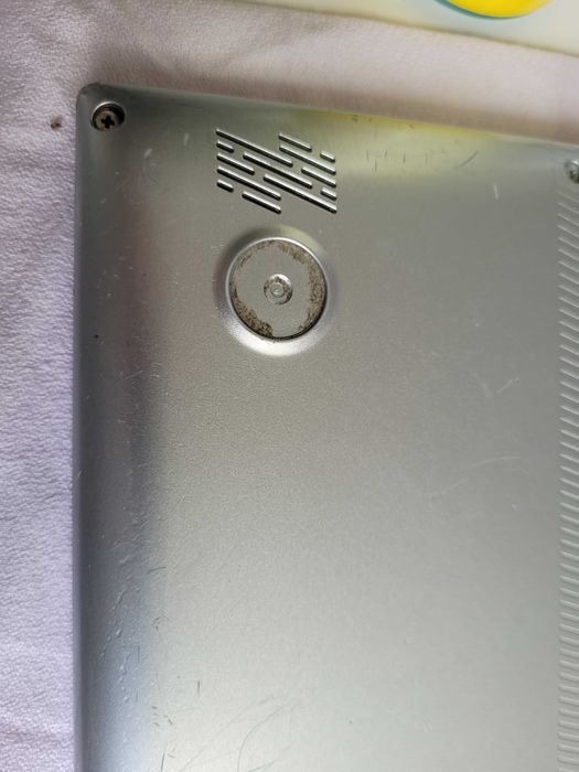 ASUS VivoBook S15- dwa ekrany