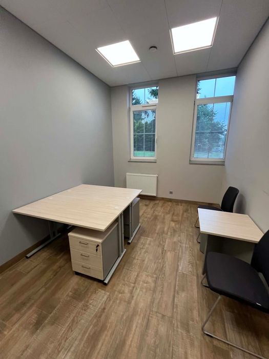 Wynajmę lokal biurowo - usługowy  17m2 w Rynku w Kątach Wrocławskich