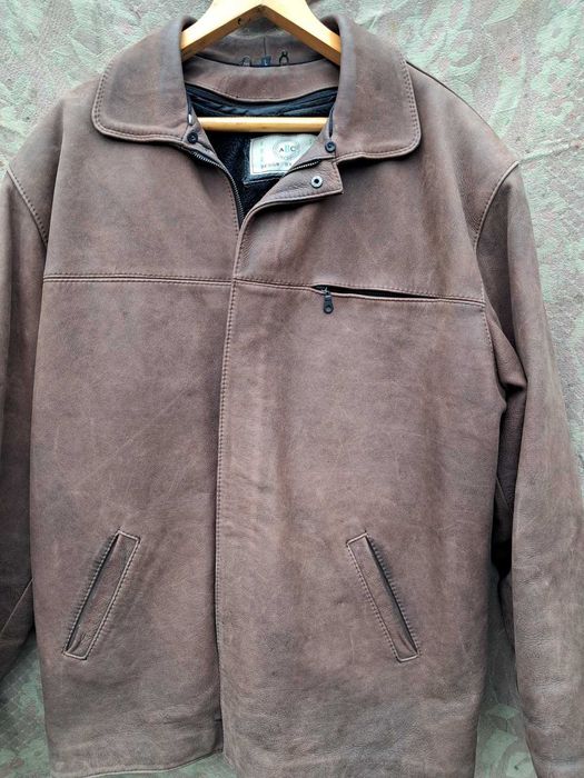 Шкіряна  чоловіча куртка на хутрянім підкладі
