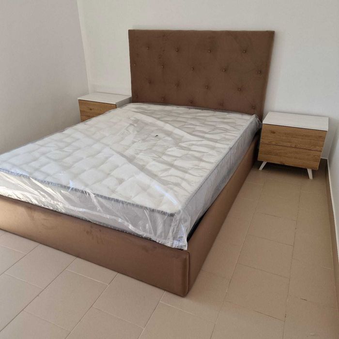 Camas de Casal Estofadas de Luxo 199€ Disp. em Várias Cores! 190x140m!