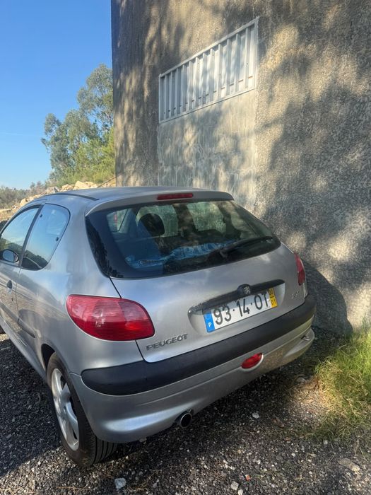 Pegeout 206 1.1 xr — photo 3