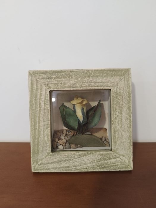 Quadro com flor dentro64738871031427121