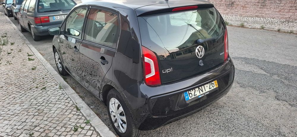 Volkswagen Up! 1.0 - 60 cv - 2013 — photo 4