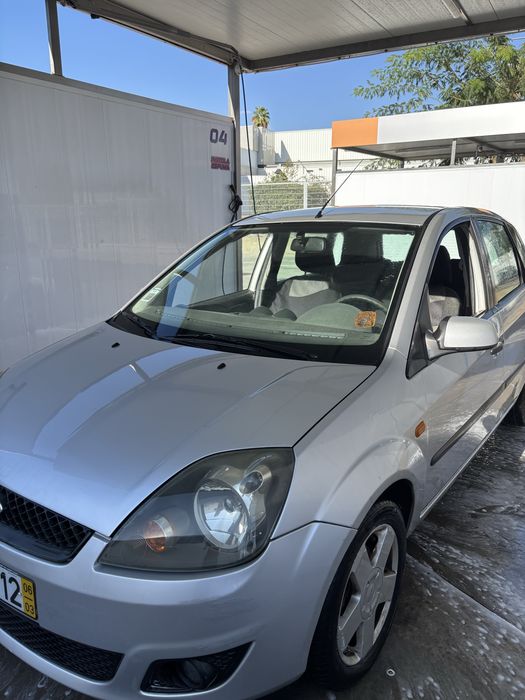 Ford Fiesta 1.25 • 2006 • 188.000 km • REVISÃO FEITA + PNEUS NOVOS