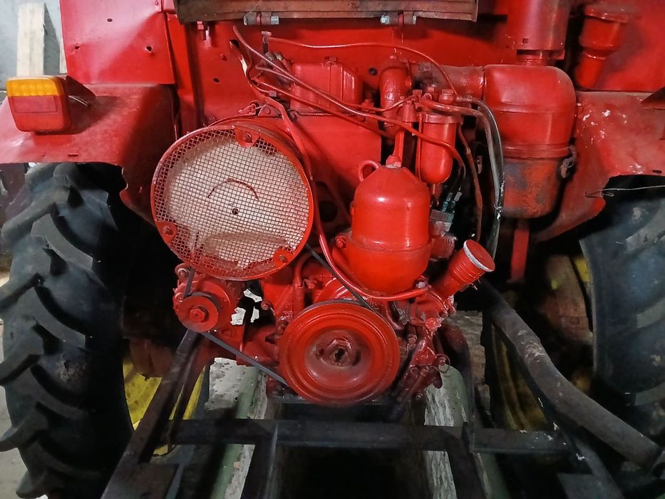 Продам трактор т 16