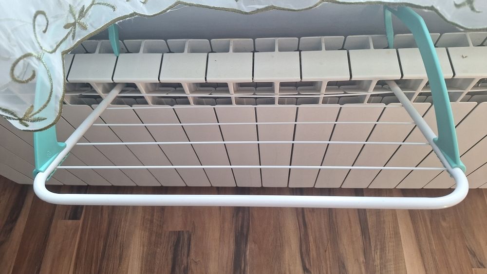 Suszarka mała na kaloryfer balkon