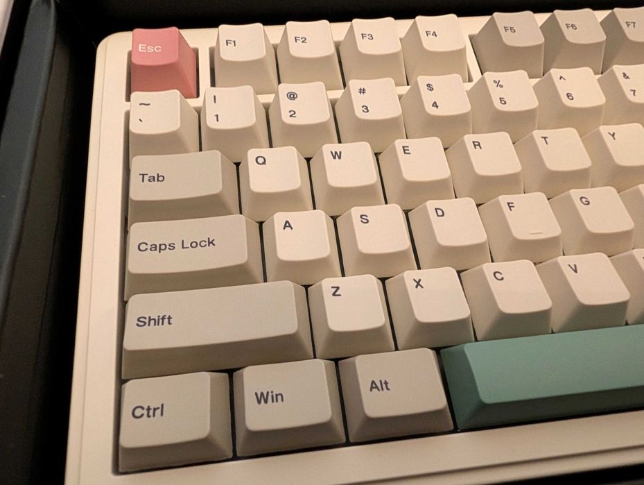 Teclado Mecânico Epomaker RT82