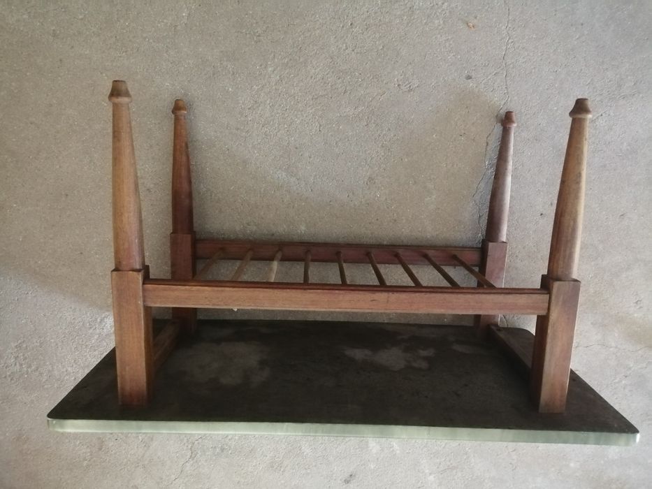 Mesinha de apoio