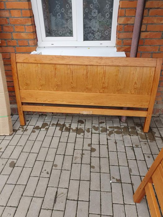 2 ліжка!дерево.160/200 і 90/200