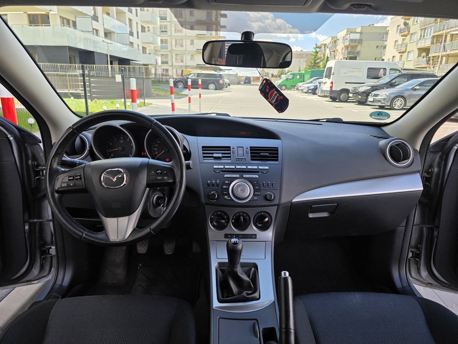 Mazda  2011r, pewne auto