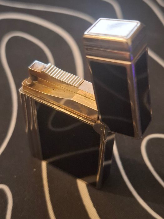 Isqueiro de luxo S.T. Dupont Gatsby