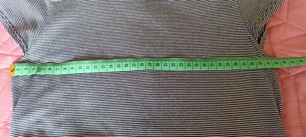 Piękna sukienka rozmiar 140