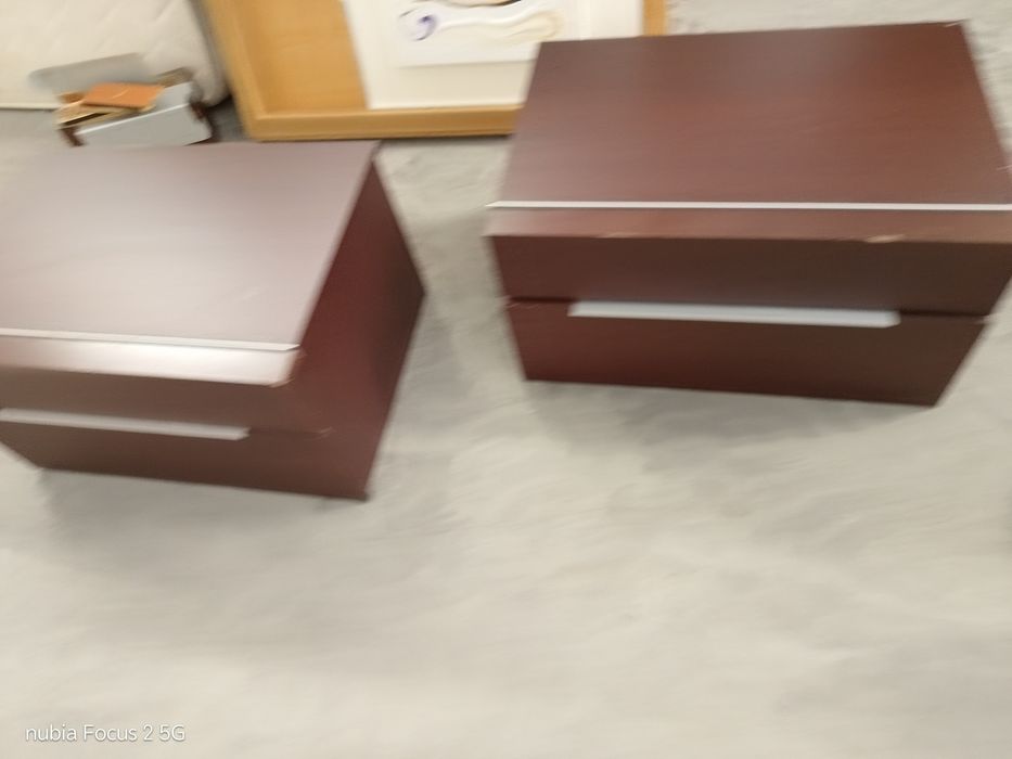 Cama de casal com duas mesinhas e colxao e estrado