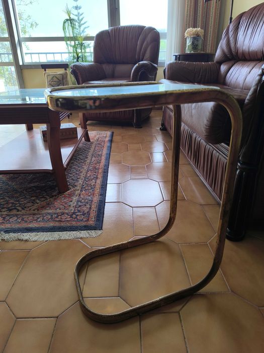 Base de vidro de sala