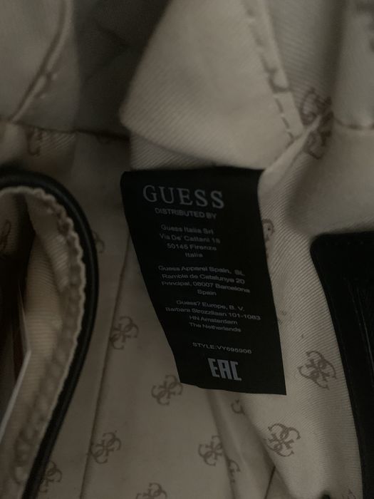 Carteira de senhora Guess