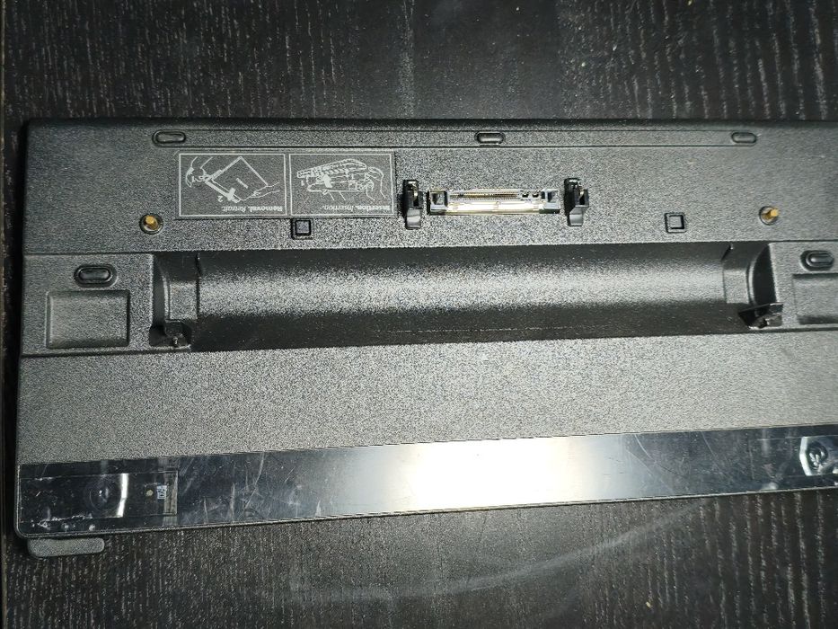 Portátil Toshiba Protege 10R c/ DockStation