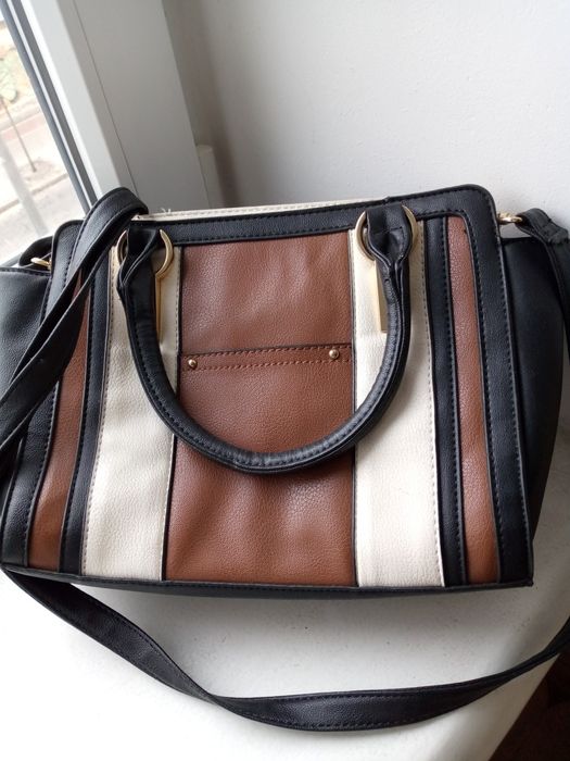 Хороший  подарок Сумочки оригинальная Франция фабричная и др.