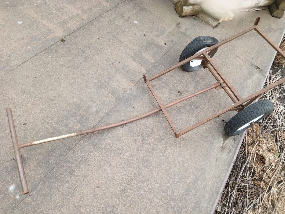 Продам візок, возле тележку