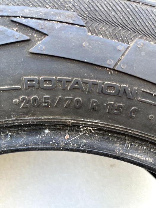 Pneus 205/70 R 15