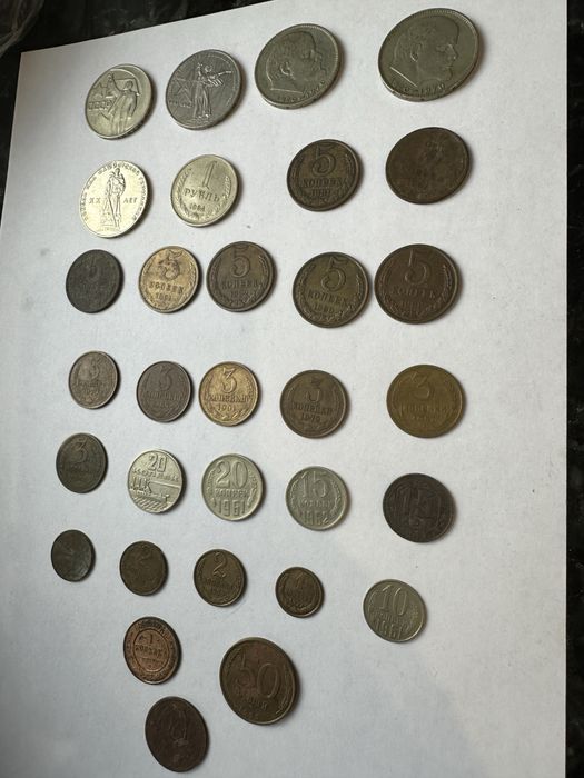 Разные монеты цена за штуку