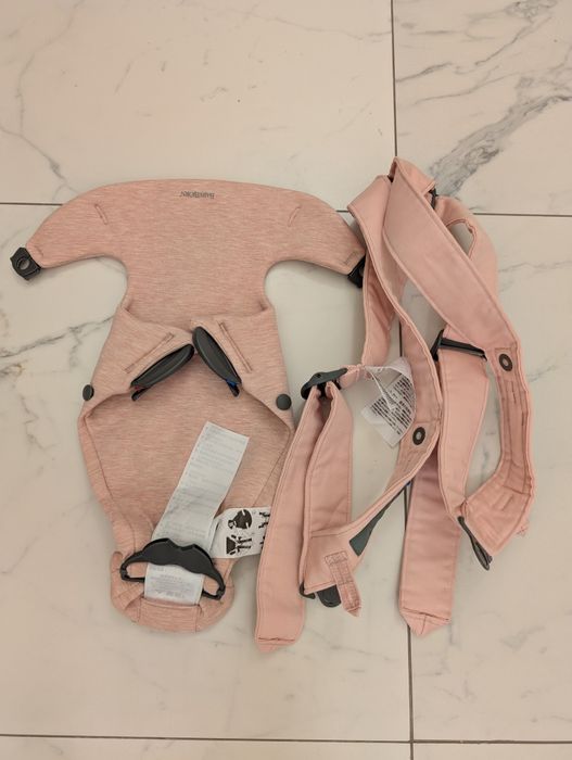 Nosidełko BabyBjorn Mini Różowe