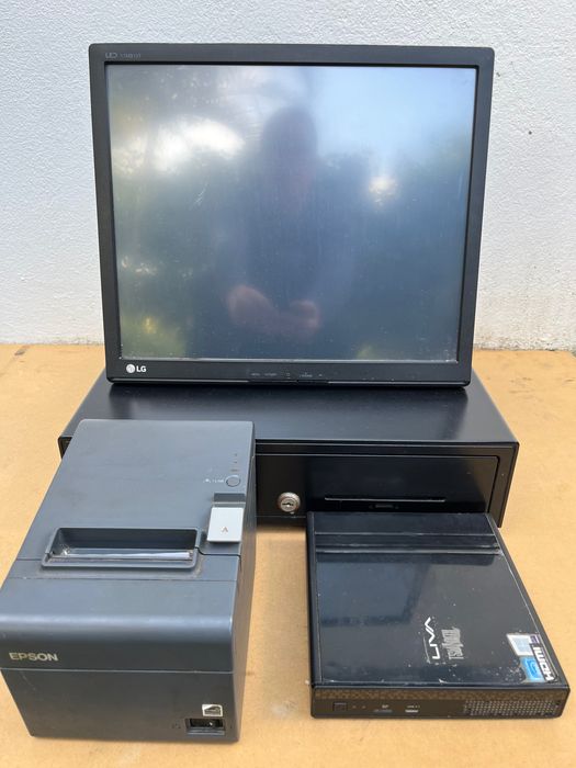 Material e equipamentos para Cafés e Restaurantes