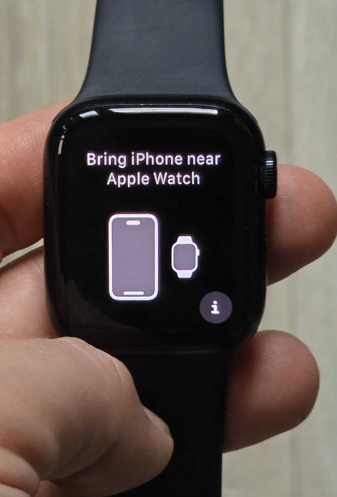 Apple Watch Series 8 | GPS + Cellular LTE, 41mm | Czarny