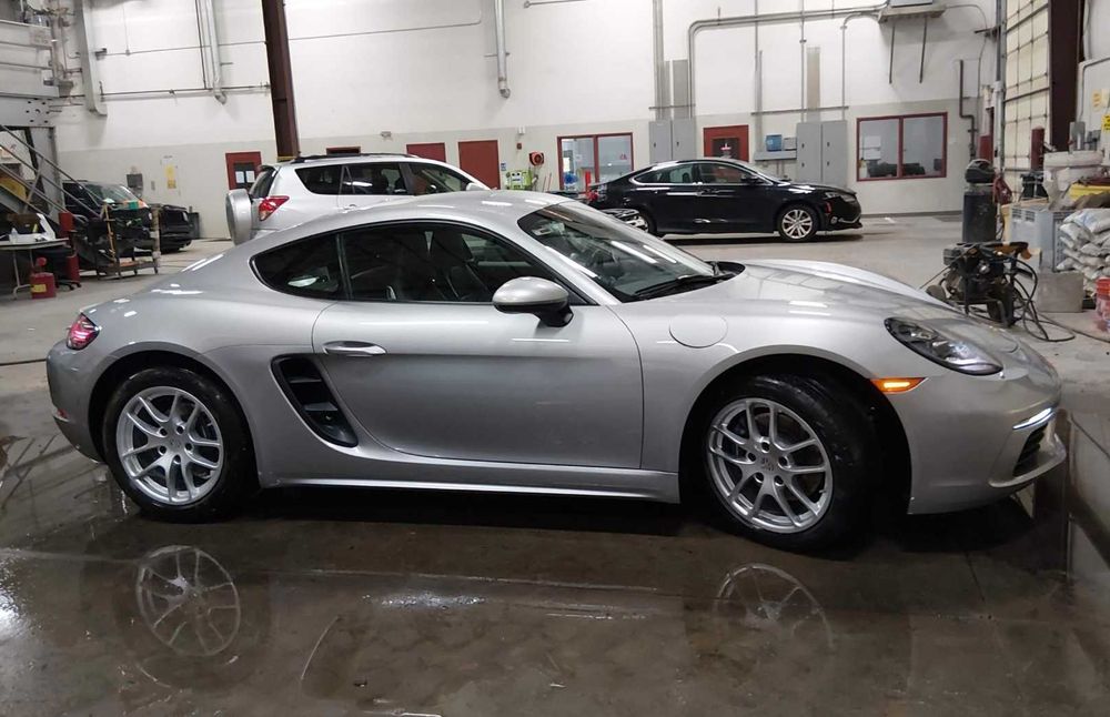 Продам Porsche 718 Cayman T 2023 з ПДВ