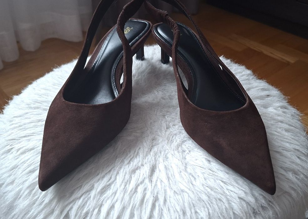 Zamszowe buty zara