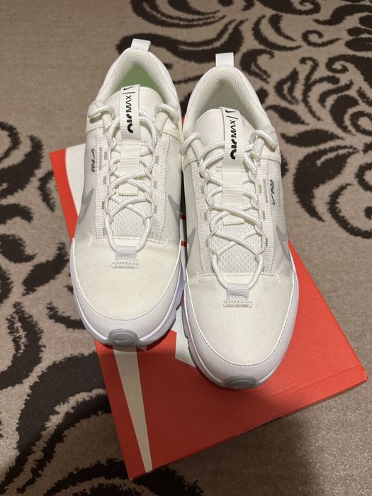 жіночі кросівки Nike air max