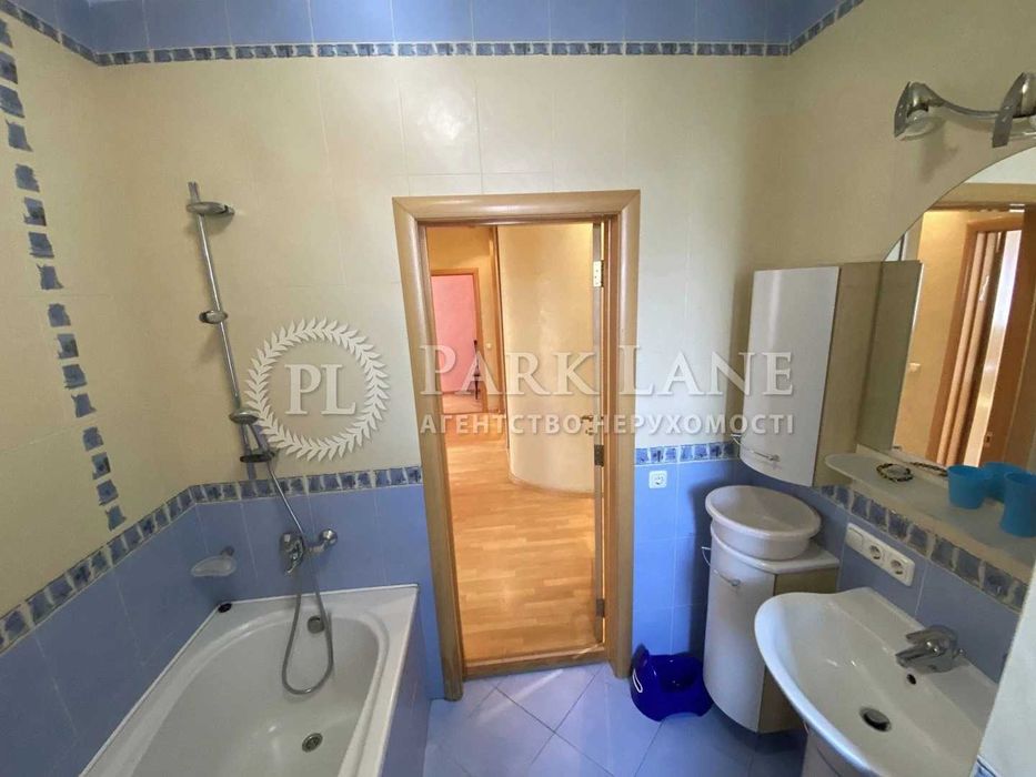 Продаж 5к. квартири на Подолі, вул. Введенська, 29/58