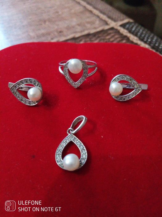 Срібний набір українського виробництва, новий, перли натуральні