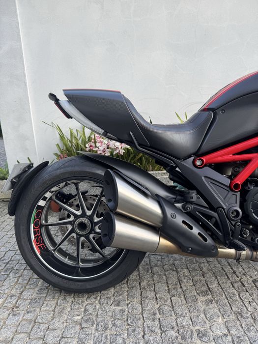 Ducati Diavel Carbon