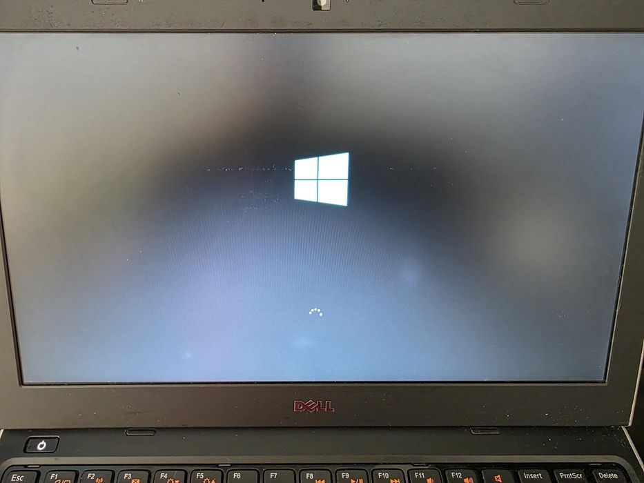 Laptop Dell Latitude 3330