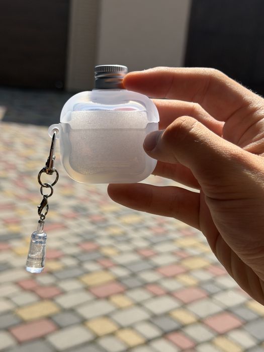 Чехол на AirPods 4, pro 2 з брендуванням Absolut Vodka та Jägermeister