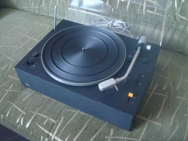 Продам проигрыватель пластинок Braun