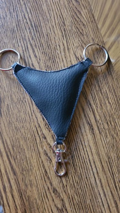 Bordowy napierśnik dla hobby horse z wytokiem