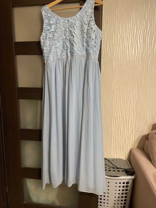 Sukienka długa błękitna