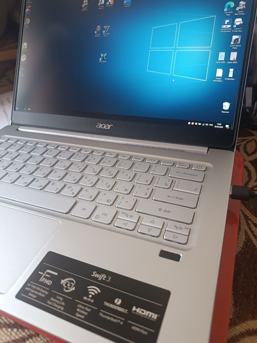 Acer Swift 3 SF314-59-59P0 (Pure Silver, i5-1135G7, 8 ГБ RAM, 512 ГБ P