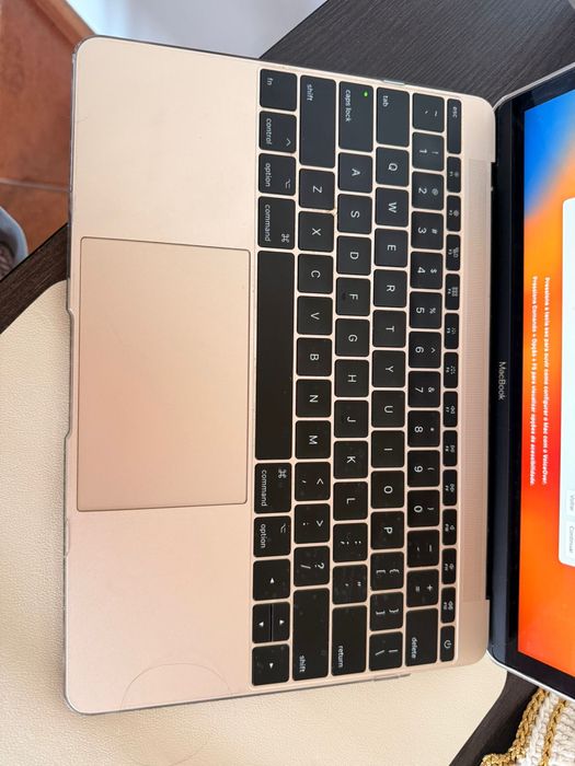 MacBook Air 13" (2017)
