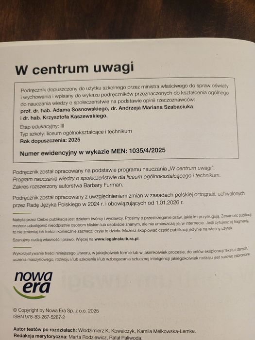 W centrum uwagi 4 podręcznik do WOS zakres rozszerzony