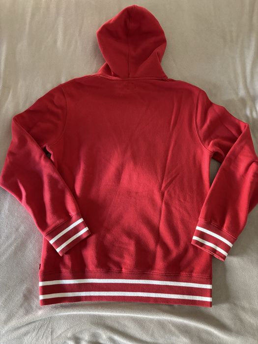 Sweat Levis Vermelha