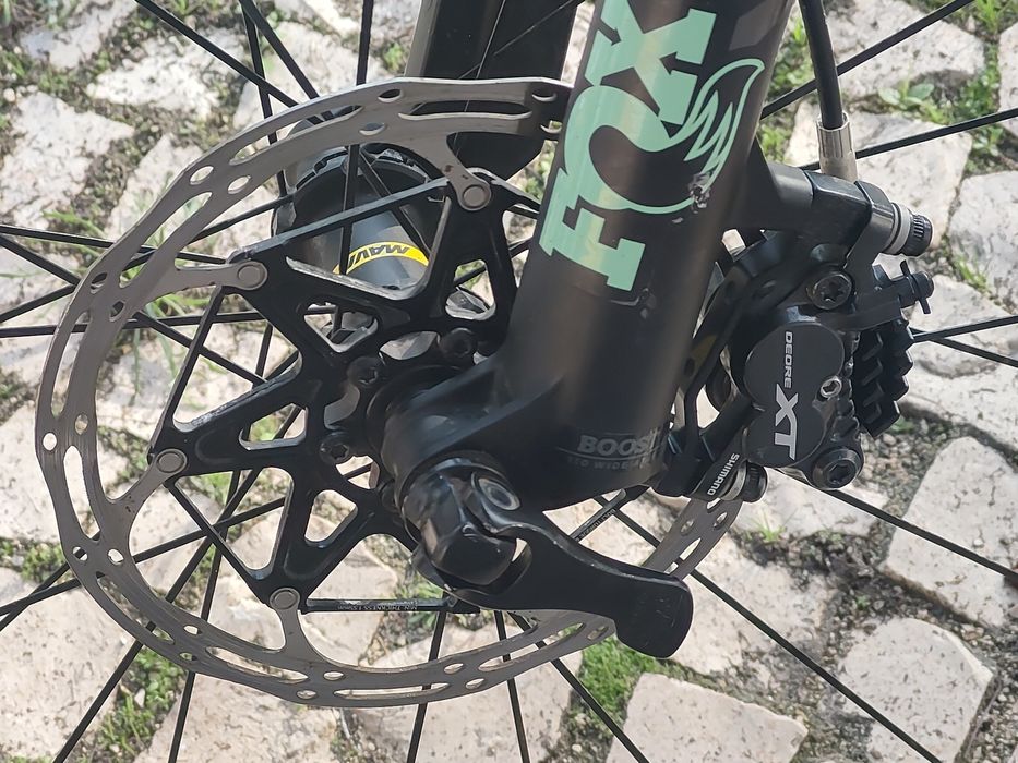 Orbea OIZ m10
Tamanho L
Rodas mavic crossmax SL alum