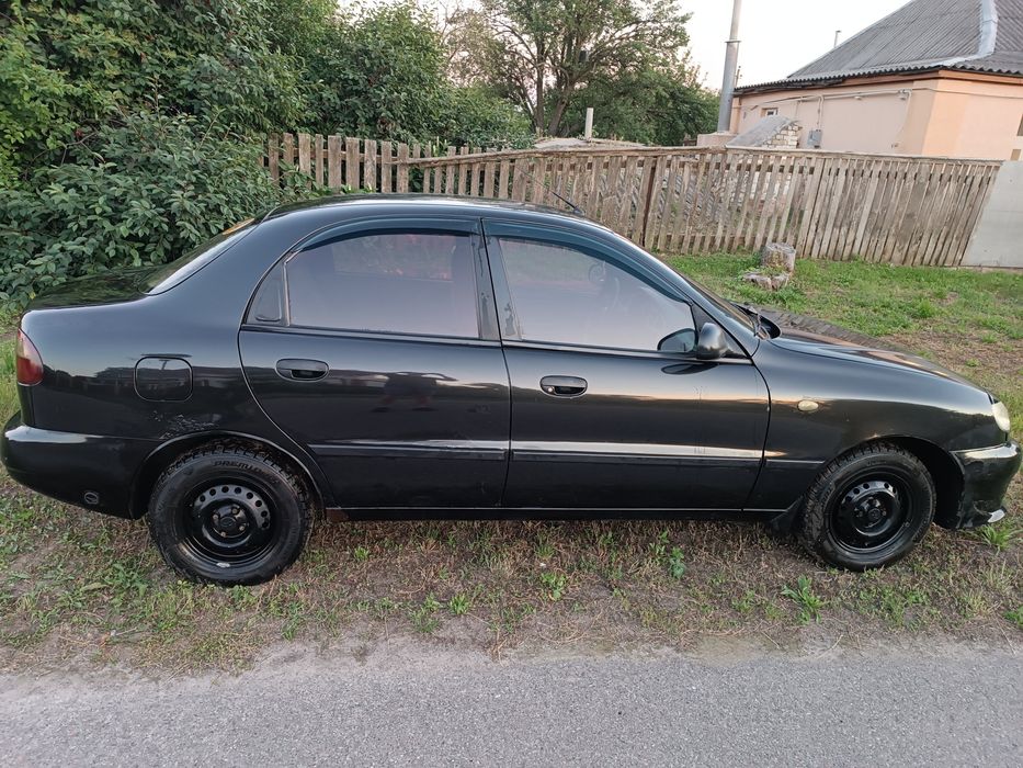 Продам своє авто. 2009р.в. В гарному стані, обезшумлена, салон в чудовому стані, два комплекти гуми, кожного дня в ходу.