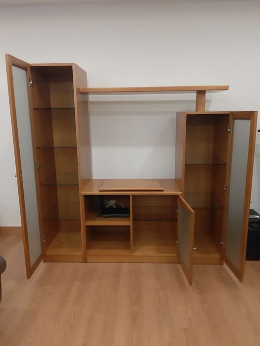 Mobilia sala em pinho mel