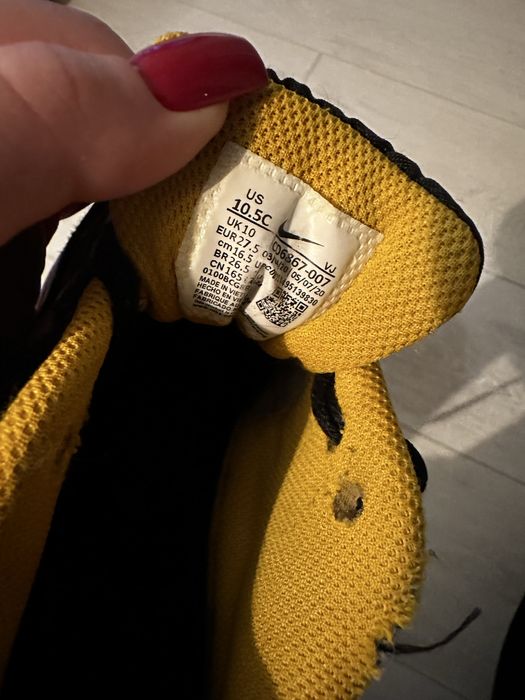 Найк кросівки