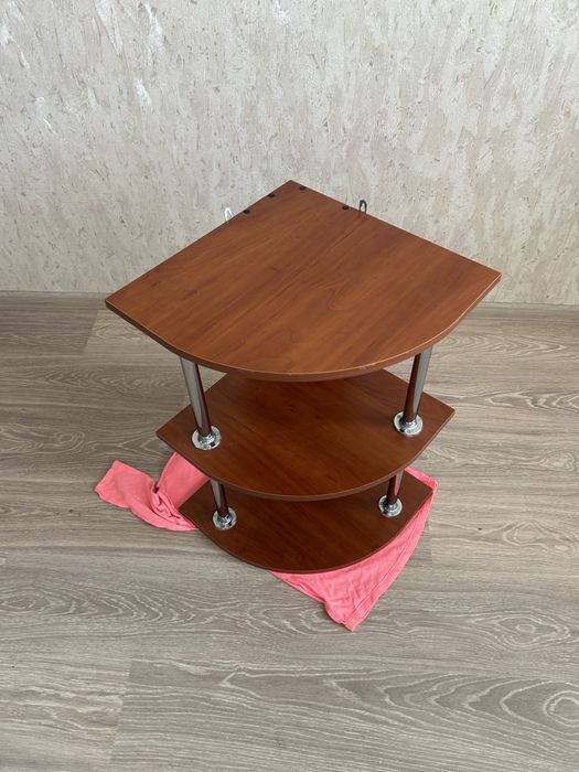 Полочка угловая как новая