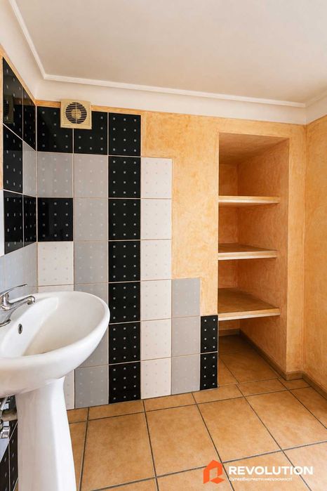Без комісії. Продаж приміщення 53.6м2, просп. Миколи Бажана, 14 Дарницький р-н