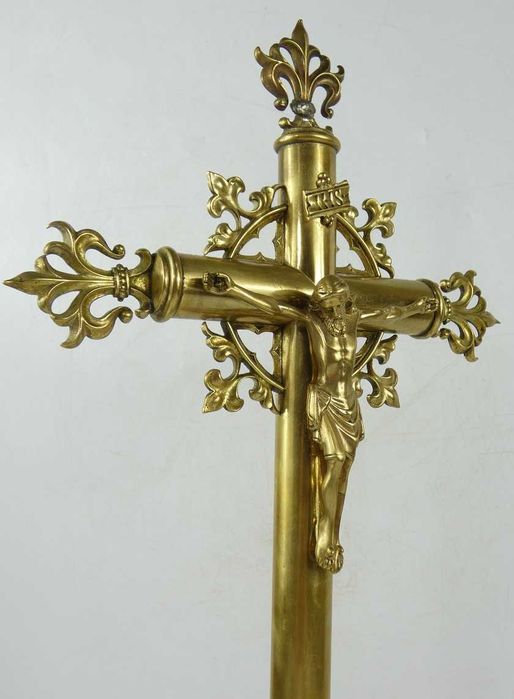 Mosiężny Krzyż stojący krucyfiks pasyjka JEZUS GOTYK - 49 cm DEPOSE