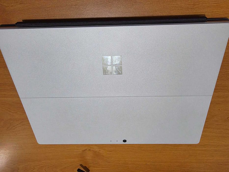 Microsoft Surface Pro 5 i5 | Touch | SSD | Leve e Versátil